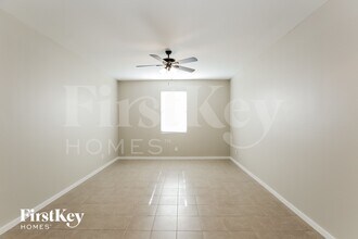 30299 N Hummingbird Ln in San Tan Valley, AZ - Building Photo - Building Photo