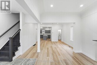 167 Rosslyn Ave N in Hamilton, ON - Building Photo - Building Photo