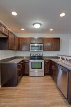 2444 W Brook Ridge St in Springfield, MO - Building Photo - Building Photo