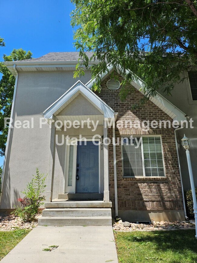 42 W 680 N in Orem, UT - Building Photo - Building Photo