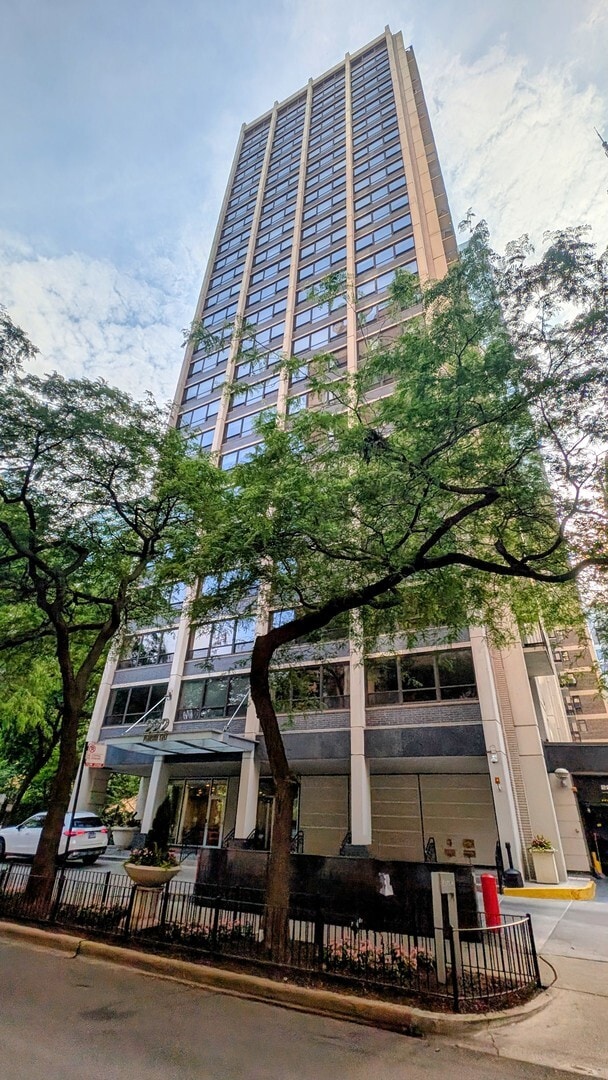 property at 222 E Pearson St