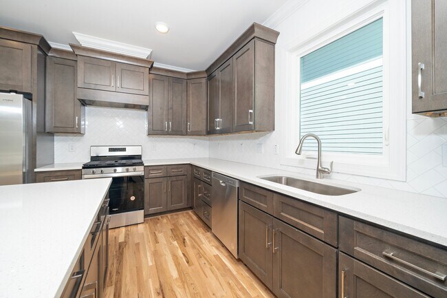 3800 Lands End Ct in Raleigh, NC - Foto de edificio - Building Photo