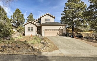210 W Cedar Ave, Unit Home in Flagstaff, AZ - Building Photo