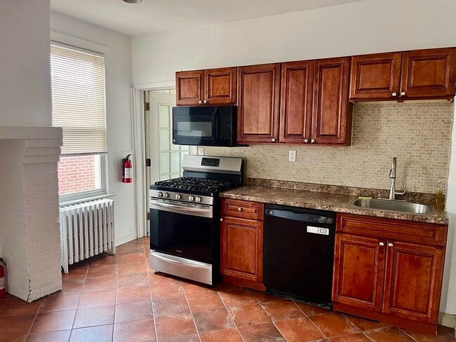 property at 117 Windsor St