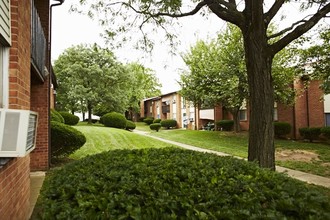 Alexandria Apartments in Morrisville, PA - Building Photo - Building Photo