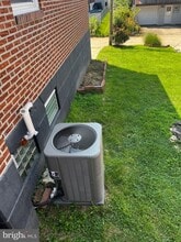 8905 Revere St in Philadelphia, PA - Foto de edificio - Building Photo