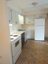 5980 Margie Cir SW, Unit 309 in Navarre, OH - Building Photo - Building Photo