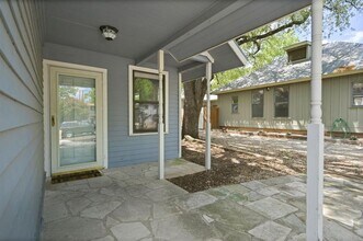 1811 Waterston Ave in Austin, TX - Building Photo - Building Photo