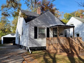 19945 Greenview Ave in Detroit, MI - Building Photo - Building Photo