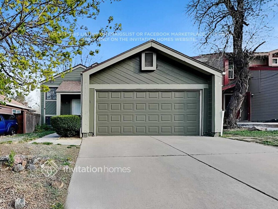 17866 E Ada Dr in Aurora, CO - Building Photo
