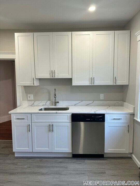 45 Warner St in Medford, MA - Foto de edificio