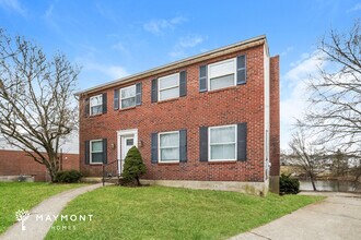 43 Surrey Ct in Florence, KY - Foto de edificio - Building Photo