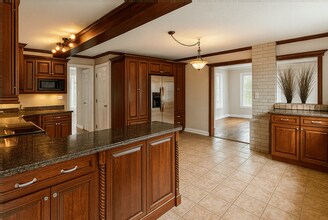6170 Gregory Rd in Dexter, MI - Building Photo - Building Photo
