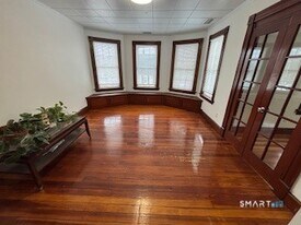 445 Church St in Wallingford, CT - Building Photo