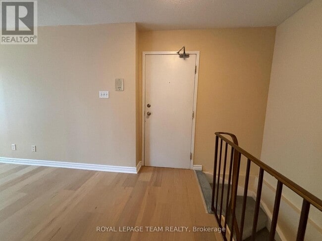 200 Fenerty Ct in Ottawa, ON - Building Photo - Building Photo