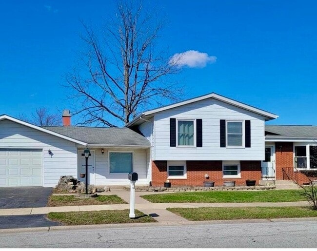 property at 31 Monticello Dr