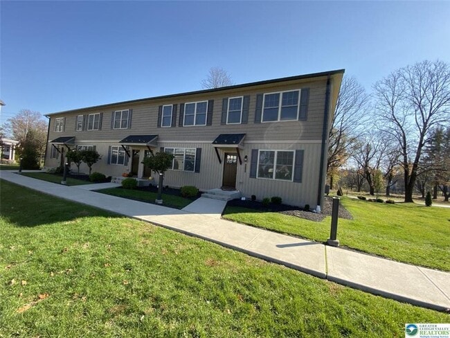605 Linden St in Coopersburg, PA - Building Photo - Building Photo
