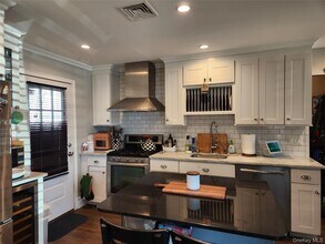 63 Kerrigan St in Long Beach, NY - Building Photo - Building Photo