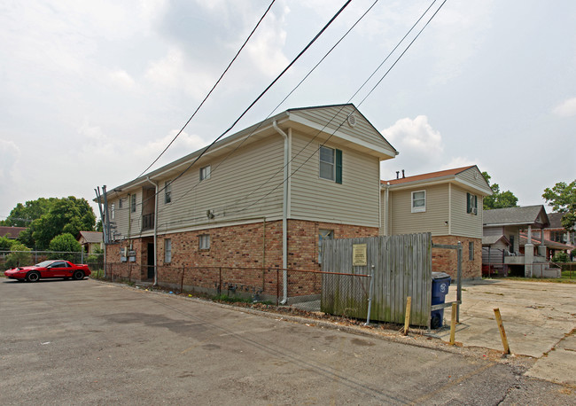 312 Monroe St in Gretna, LA - Building Photo - Building Photo