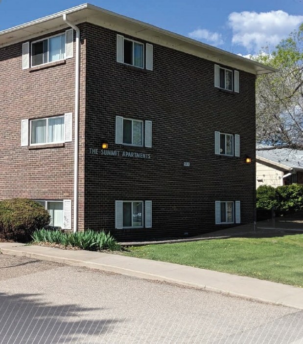 Summit Apartments in Loveland, CO - Building Photo