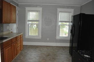 100 Butler Ave, Unit 1 in Utica, NY - Building Photo - Building Photo