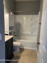 225 Nabble Ave NW in Palm Bay, FL - Building Photo - Building Photo