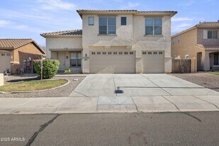 2261 W Mila Way in Queen Creek, AZ - Building Photo