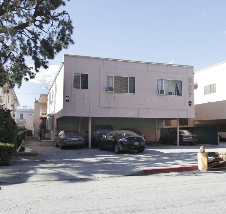 827 N Hudson Ave in Los Angeles, CA - Building Photo