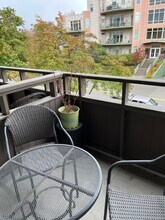 221 E 7th Ave, Unit 217 in Anchorage, AK - Building Photo - Building Photo