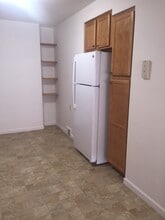 915 Neff Rd, Unit 2 in Grosse Pointe, MI - Building Photo - Building Photo