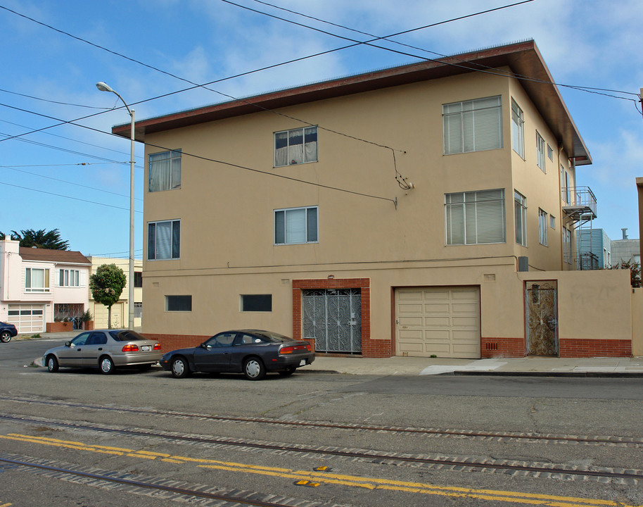 3660 Taraval St in San Francisco, CA - Building Photo