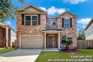 8936 Dakota Run in Converse, TX - Building Photo