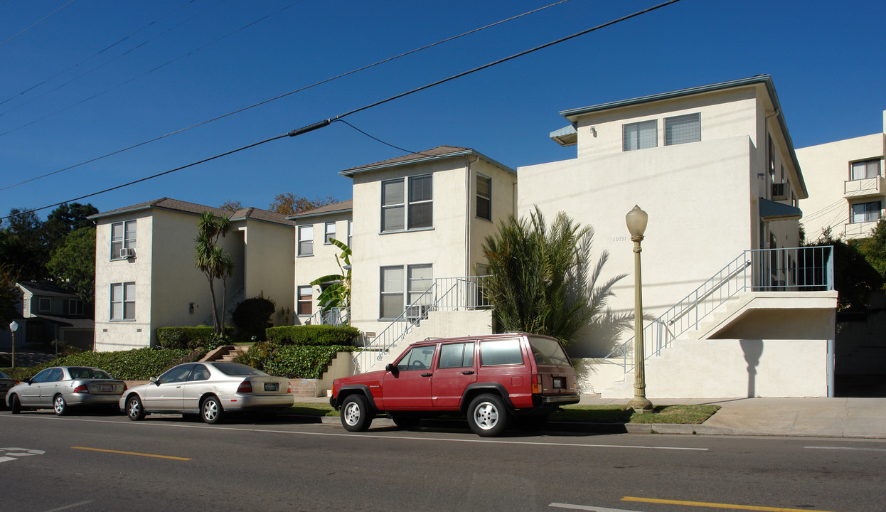 10791-10793 Ohio Ave in Los Angeles, CA - Building Photo