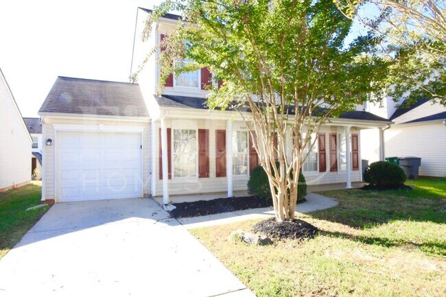 5327 Peachwood Dr in Charlotte, NC - Foto de edificio - Building Photo