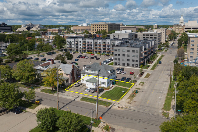 532 Townsend St in Lansing, MI - Foto de edificio - Building Photo