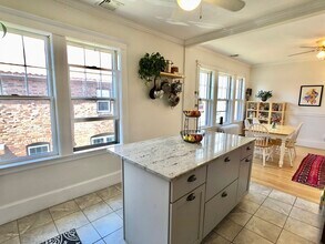 32 Lakeville Rd in Boston, MA - Building Photo - Building Photo