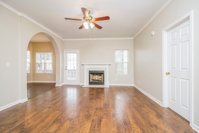 1022 Seven Oaks Blvd in Smyrna, TN - Foto de edificio - Building Photo