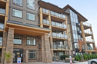 Yorkson Grove Apartments in Langley Twp, BC - Building Photo - Building Photo