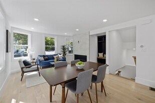 325 Highland Ave, Unit T14 in Somerville, MA - Building Photo