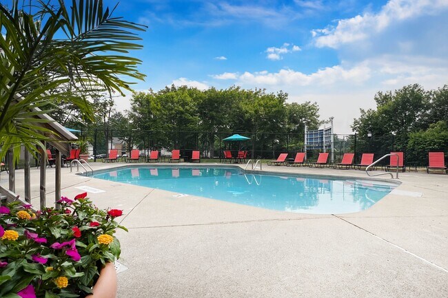 Hunter's Creek Apartments