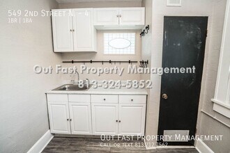 549 2nd St N in St. Petersburg, FL - Building Photo - Building Photo