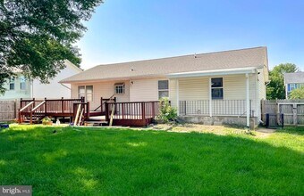 21980 Clipper Dr in California, MD - Building Photo - Building Photo
