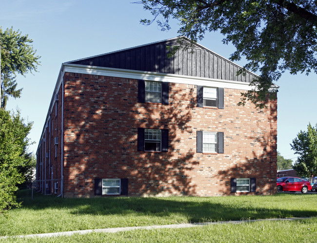 Western Arms Apartments in Monroe, MI - Building Photo - Building Photo