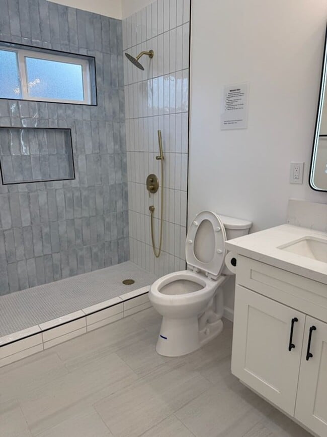 95-220-220 Wailawa St in Mililani, HI - Building Photo - Building Photo