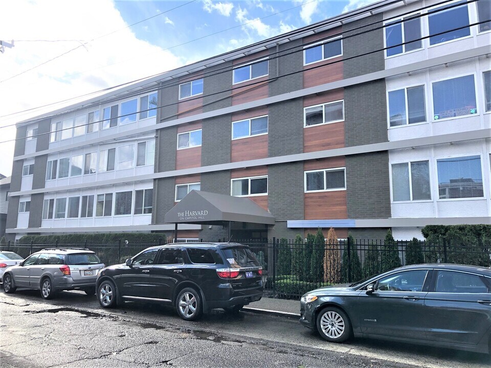 The Harvard on Capitol Hill in Seattle, WA - Building Photo