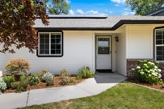 11800 W Bowmont St in Boise, ID - Building Photo - Building Photo