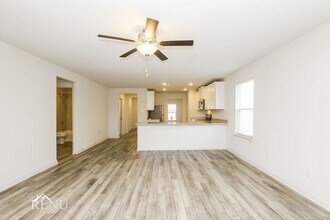 18605 Allen Welch Dr in Elgin, TX - Building Photo - Building Photo