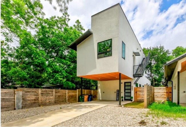 property at 1102 1/2 Fiesta St