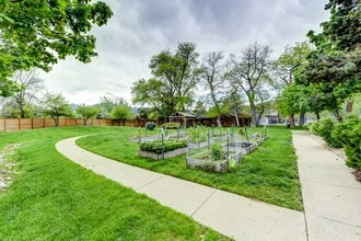Valencia Gardens in Boulder, CO - Foto de edificio - Building Photo