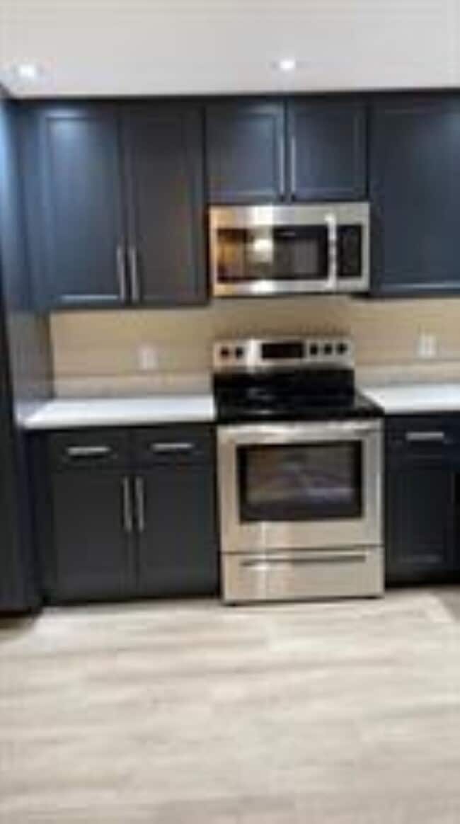 120 Royal Park Dr, Unit 2D in Oakland Park, FL - Building Photo - Building Photo